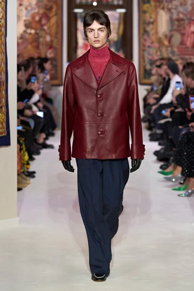 Look 9